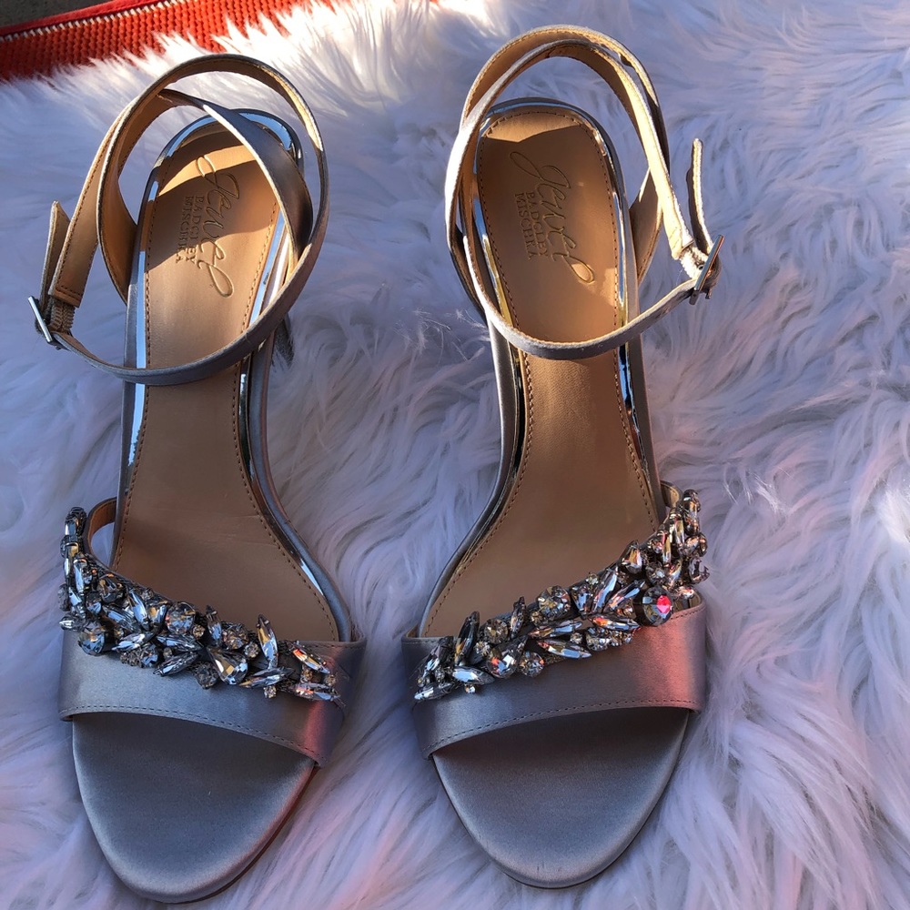 Jewel by Badgley Mischka sandals heels